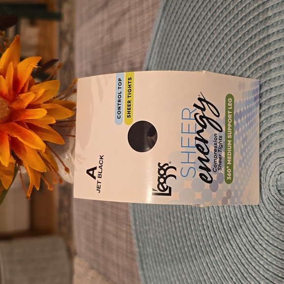 L'eggs Sheer Energy Jet Black Compression Sheer Tights Size A - Picture 6 of 6